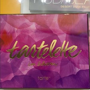 Tarte Tartellete in Bloom